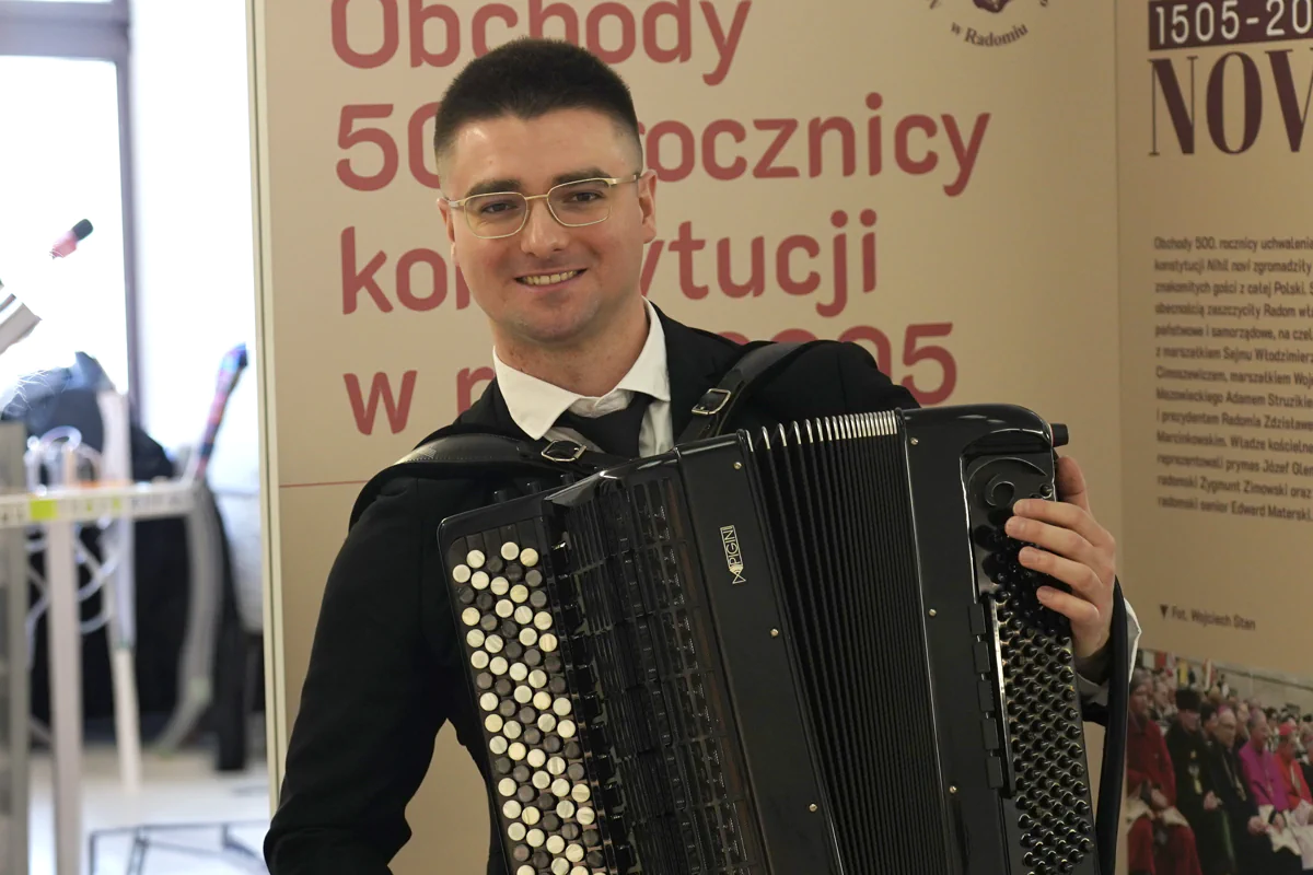 Piotr Zarzyka | Oferta Akordeon Solo